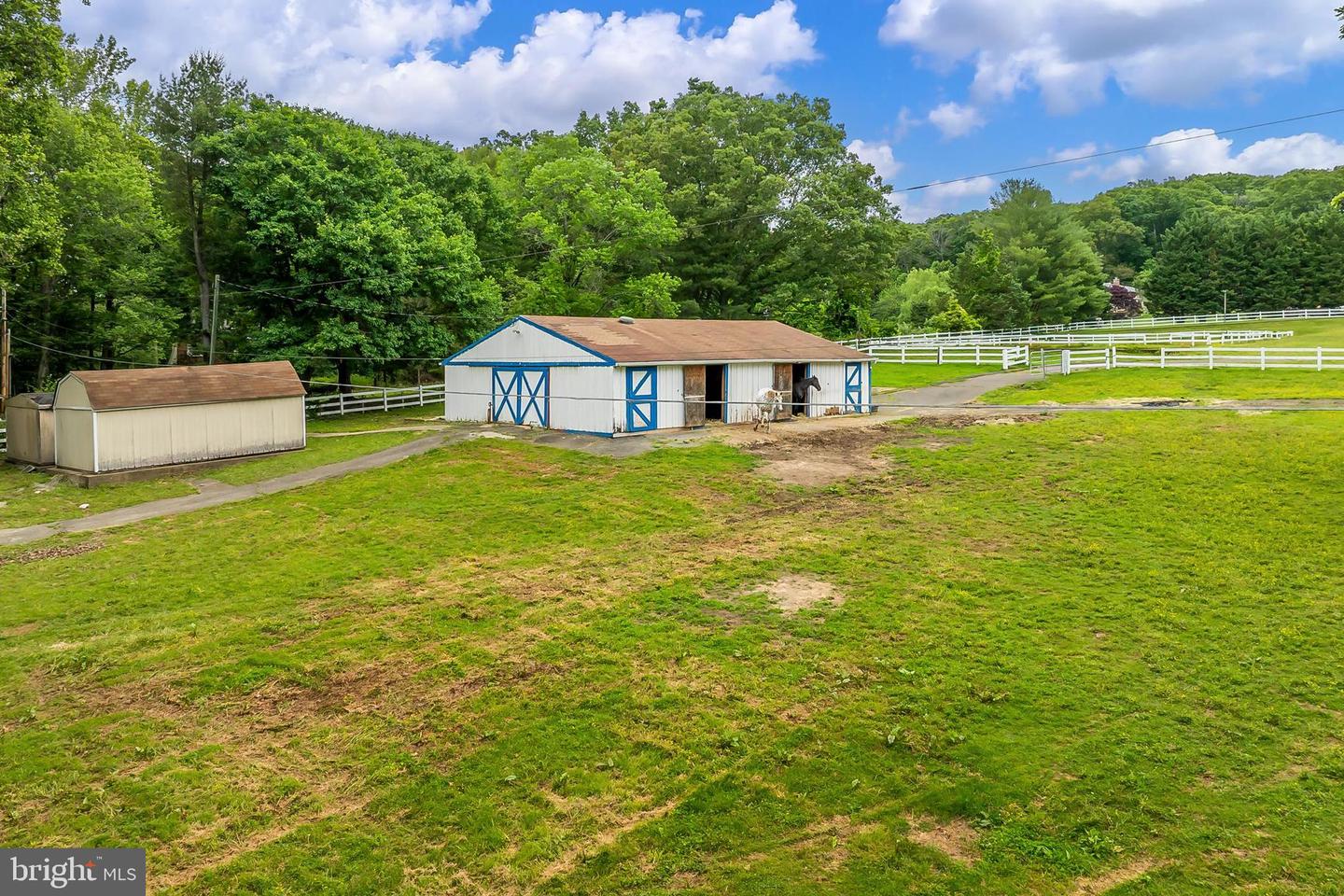 13310 COMPTON RD, CLIFTON, Virginia 20124, 5 Bedrooms Bedrooms, ,4 BathroomsBathrooms,Residential,For sale,13310 COMPTON RD,VAFX2235948 MLS # VAFX2235948