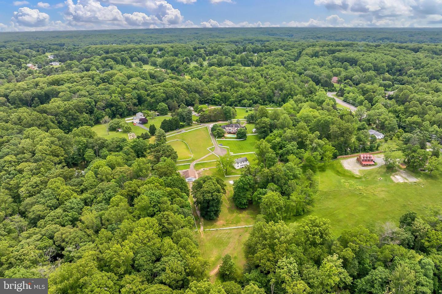 13310 COMPTON RD, CLIFTON, Virginia 20124, 5 Bedrooms Bedrooms, ,4 BathroomsBathrooms,Residential,For sale,13310 COMPTON RD,VAFX2235948 MLS # VAFX2235948