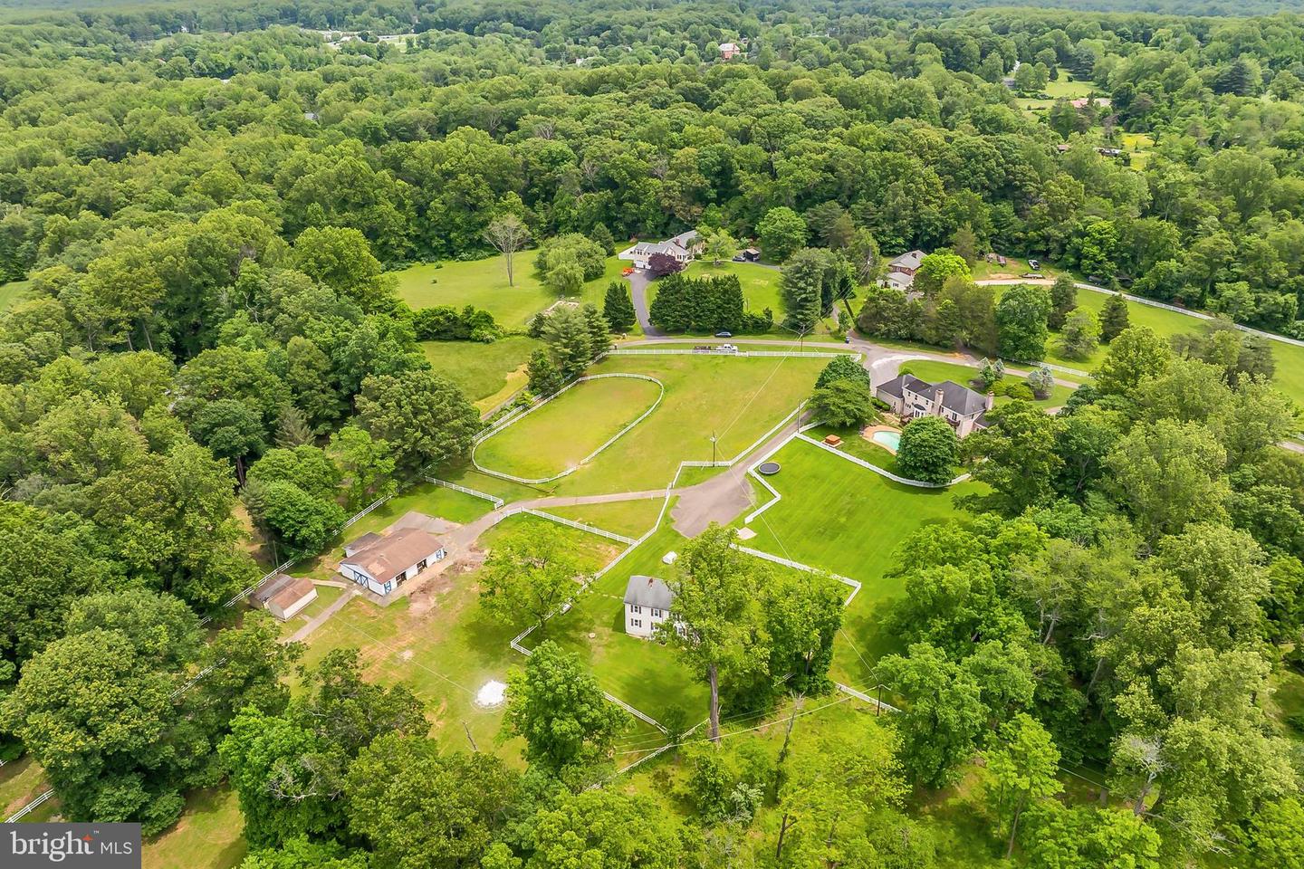 13310 COMPTON RD, CLIFTON, Virginia 20124, 5 Bedrooms Bedrooms, ,4 BathroomsBathrooms,Residential,For sale,13310 COMPTON RD,VAFX2235948 MLS # VAFX2235948