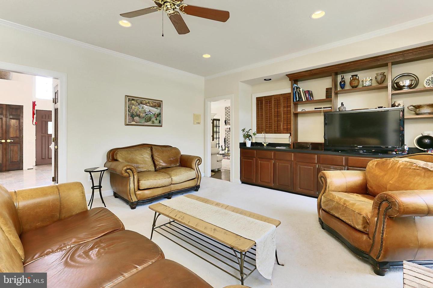 13310 COMPTON RD, CLIFTON, Virginia 20124, 5 Bedrooms Bedrooms, ,4 BathroomsBathrooms,Residential,For sale,13310 COMPTON RD,VAFX2235948 MLS # VAFX2235948