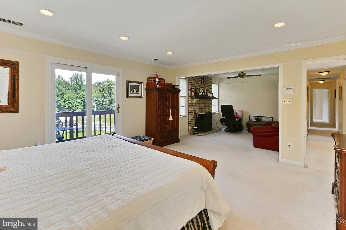 13310 COMPTON RD, CLIFTON, Virginia 20124, 5 Bedrooms Bedrooms, ,4 BathroomsBathrooms,Residential,For sale,13310 COMPTON RD,VAFX2235948 MLS # VAFX2235948