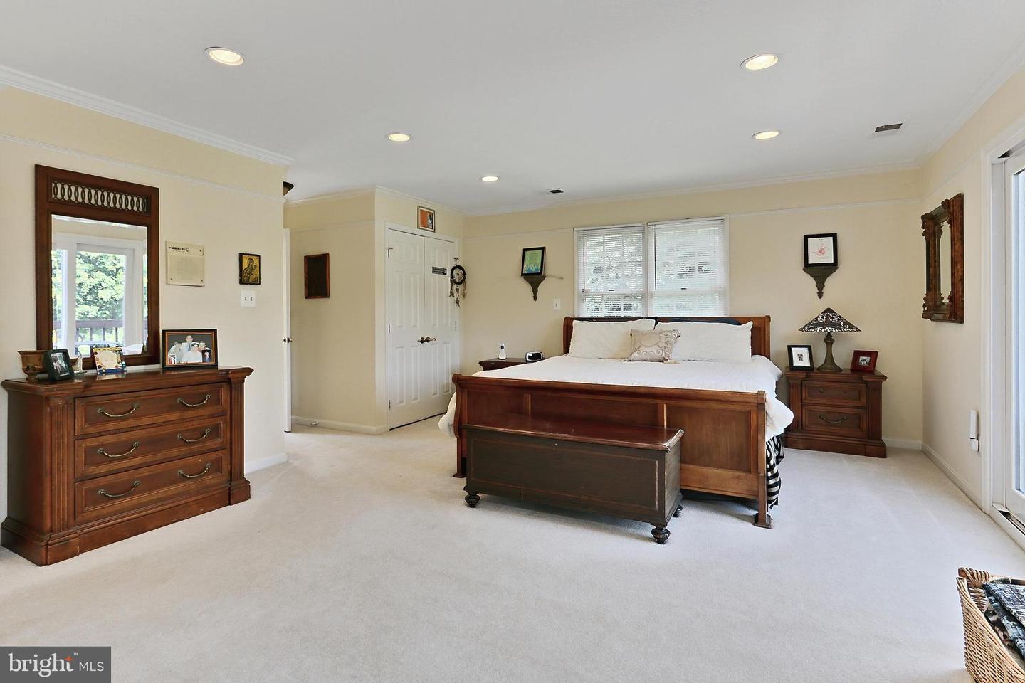 13310 COMPTON RD, CLIFTON, Virginia 20124, 5 Bedrooms Bedrooms, ,4 BathroomsBathrooms,Residential,For sale,13310 COMPTON RD,VAFX2235948 MLS # VAFX2235948