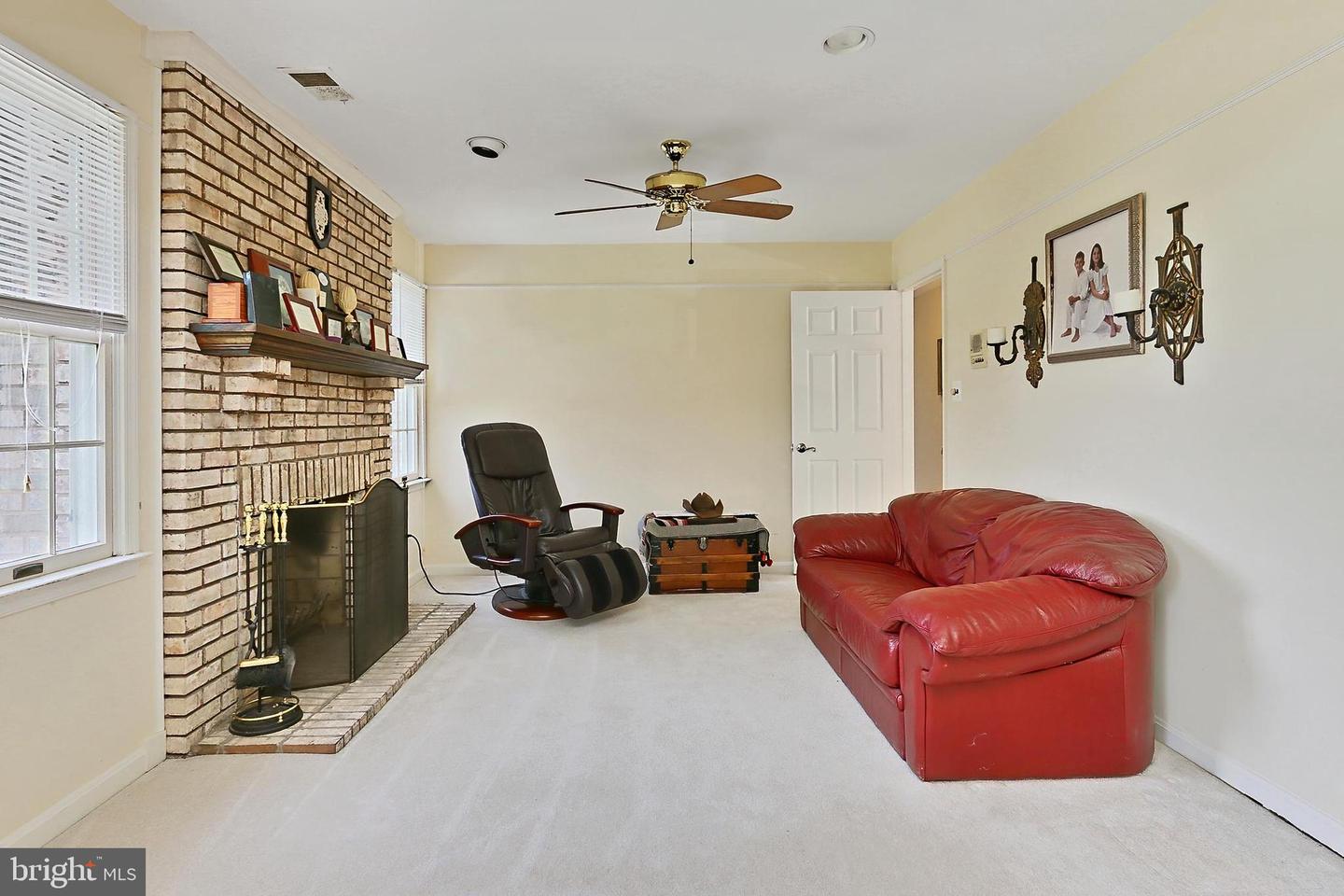 13310 COMPTON RD, CLIFTON, Virginia 20124, 5 Bedrooms Bedrooms, ,4 BathroomsBathrooms,Residential,For sale,13310 COMPTON RD,VAFX2235948 MLS # VAFX2235948