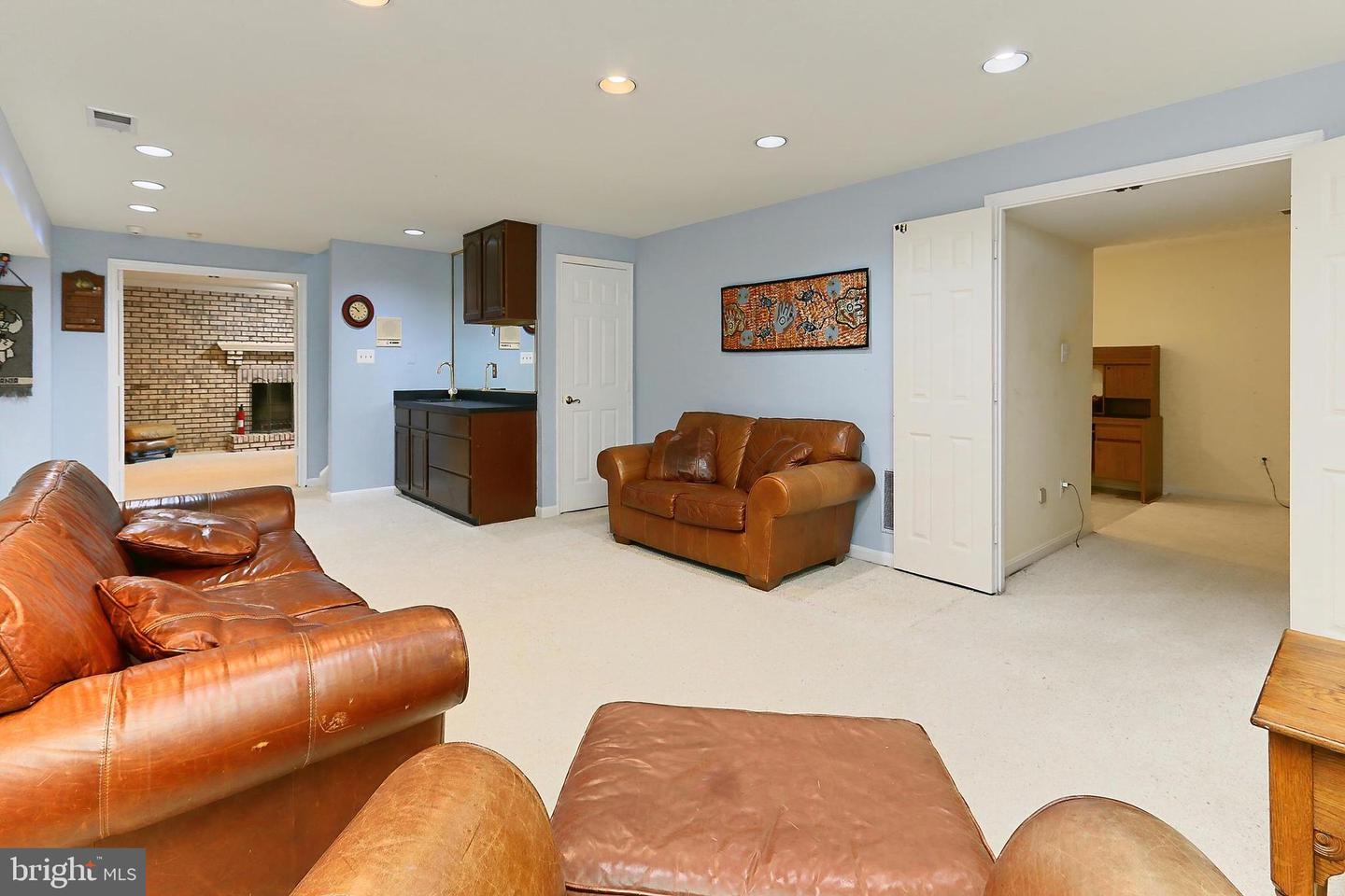 13310 COMPTON RD, CLIFTON, Virginia 20124, 5 Bedrooms Bedrooms, ,4 BathroomsBathrooms,Residential,For sale,13310 COMPTON RD,VAFX2235948 MLS # VAFX2235948
