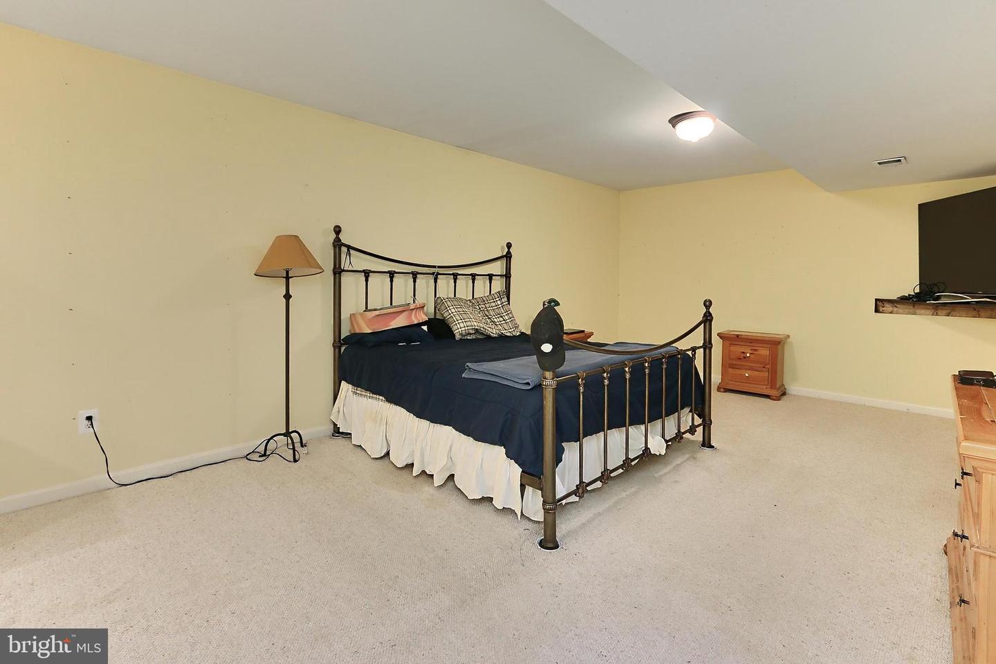 13310 COMPTON RD, CLIFTON, Virginia 20124, 5 Bedrooms Bedrooms, ,4 BathroomsBathrooms,Residential,For sale,13310 COMPTON RD,VAFX2235948 MLS # VAFX2235948