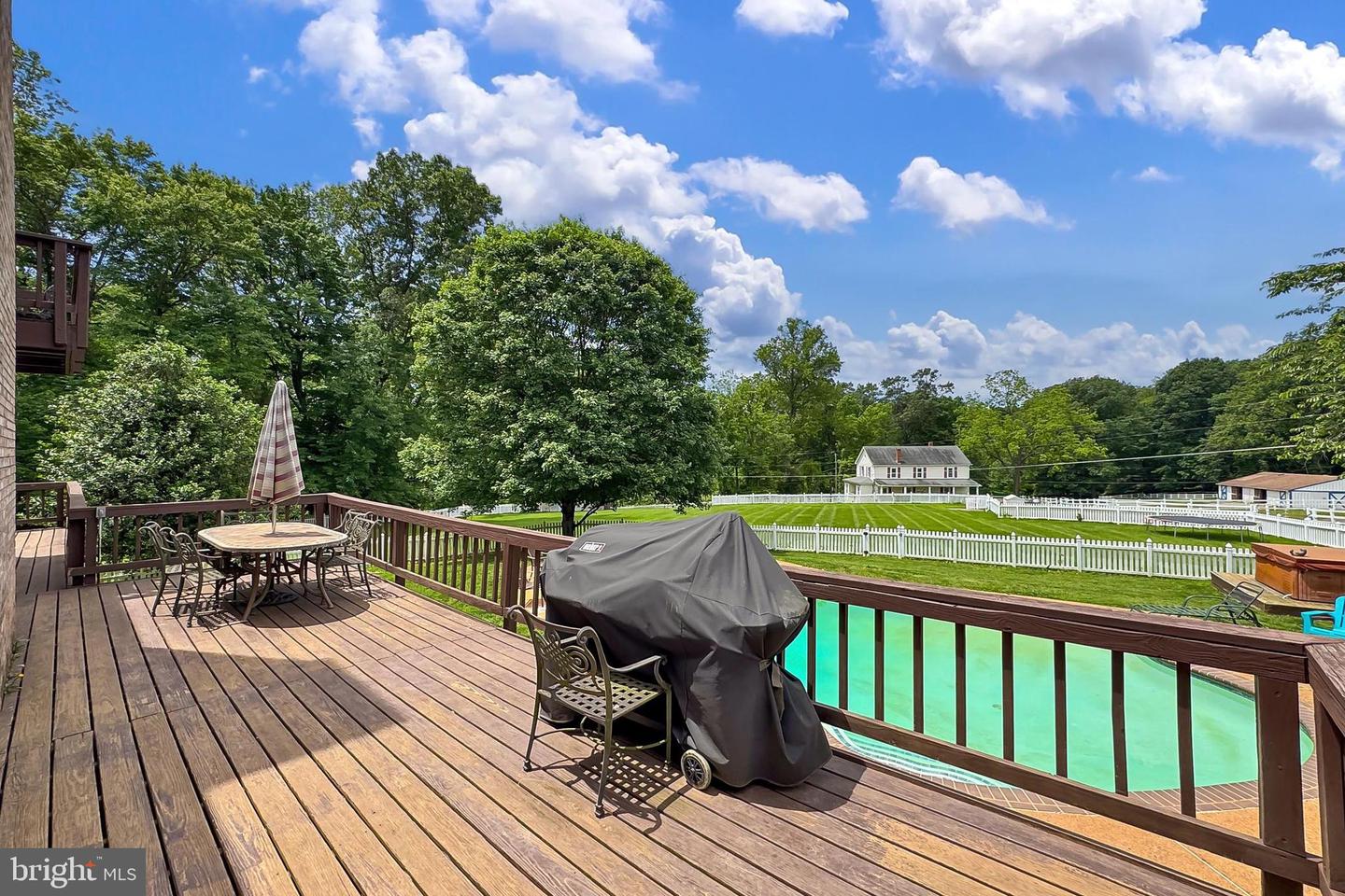 13310 COMPTON RD, CLIFTON, Virginia 20124, 5 Bedrooms Bedrooms, ,4 BathroomsBathrooms,Residential,For sale,13310 COMPTON RD,VAFX2235948 MLS # VAFX2235948