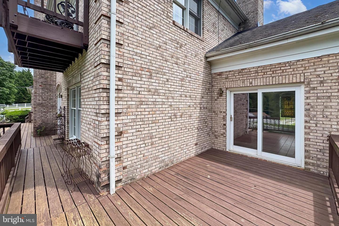 13310 COMPTON RD, CLIFTON, Virginia 20124, 5 Bedrooms Bedrooms, ,4 BathroomsBathrooms,Residential,For sale,13310 COMPTON RD,VAFX2235948 MLS # VAFX2235948