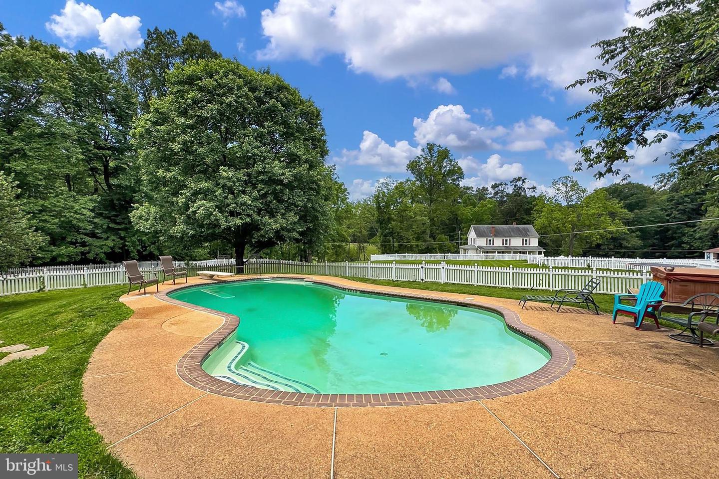 13310 COMPTON RD, CLIFTON, Virginia 20124, 5 Bedrooms Bedrooms, ,4 BathroomsBathrooms,Residential,For sale,13310 COMPTON RD,VAFX2235948 MLS # VAFX2235948