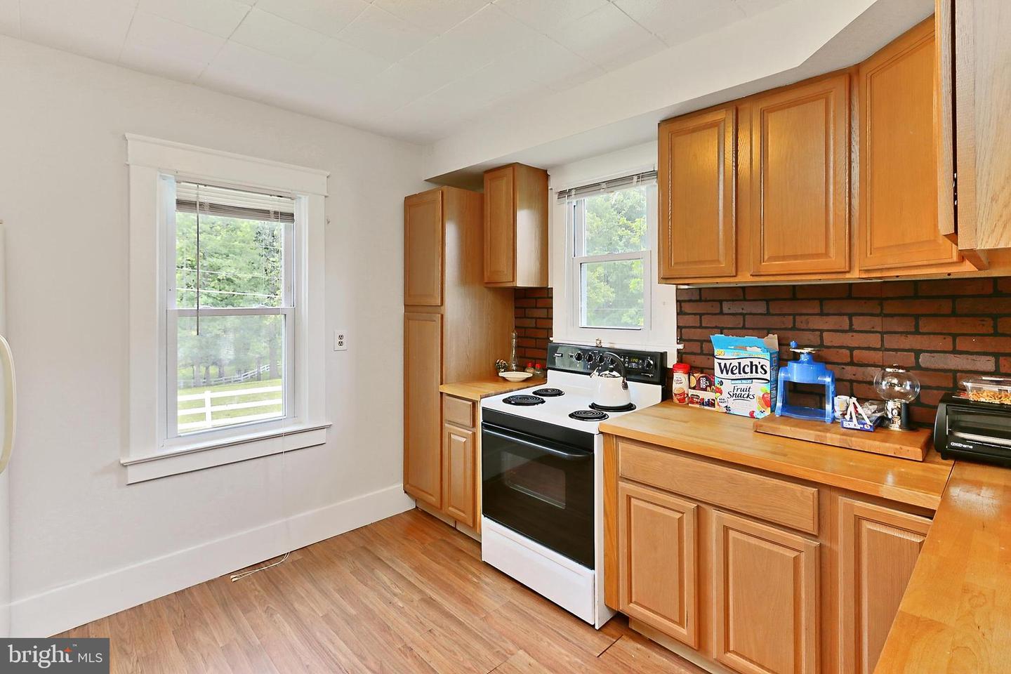 13310 COMPTON RD, CLIFTON, Virginia 20124, 5 Bedrooms Bedrooms, ,4 BathroomsBathrooms,Residential,For sale,13310 COMPTON RD,VAFX2235948 MLS # VAFX2235948