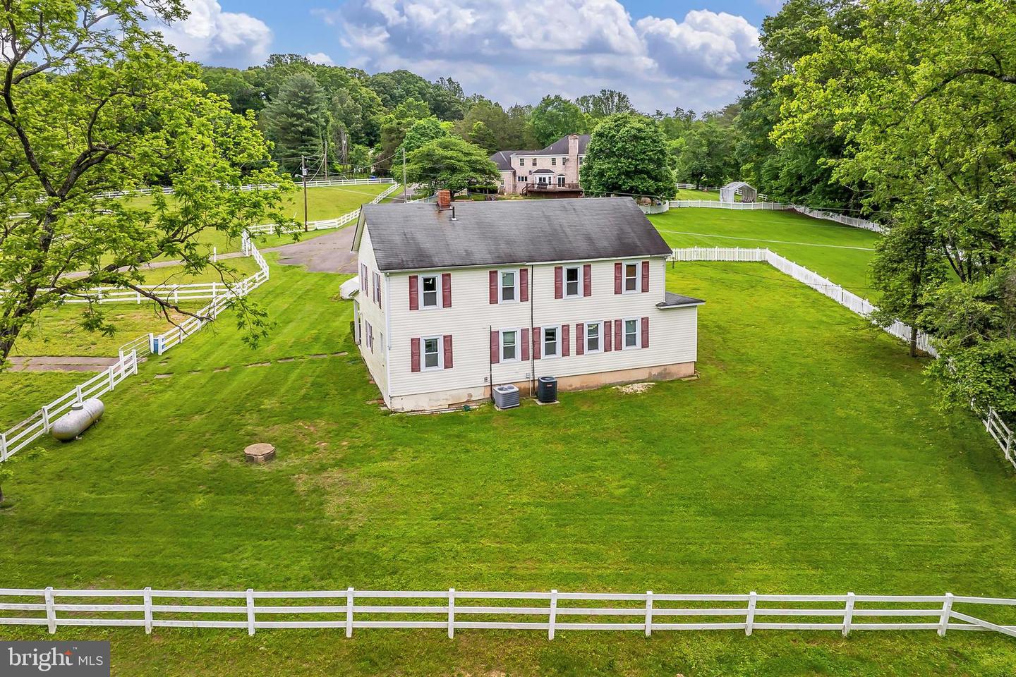 13310 COMPTON RD, CLIFTON, Virginia 20124, 5 Bedrooms Bedrooms, ,4 BathroomsBathrooms,Residential,For sale,13310 COMPTON RD,VAFX2235948 MLS # VAFX2235948