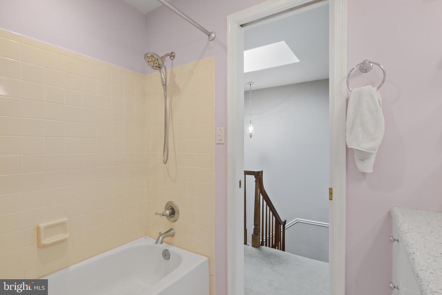1602 BLACKSMITH LN, HERNDON, Virginia 20170, 5 Bedrooms Bedrooms, ,3 BathroomsBathrooms,Residential,For sale,1602 BLACKSMITH LN,VAFX2237040 MLS # VAFX2237040