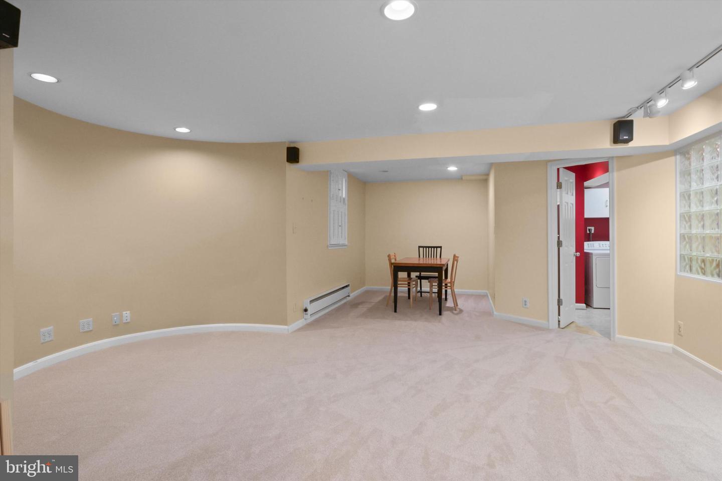 1602 BLACKSMITH LN, HERNDON, Virginia 20170, 5 Bedrooms Bedrooms, ,3 BathroomsBathrooms,Residential,For sale,1602 BLACKSMITH LN,VAFX2237040 MLS # VAFX2237040