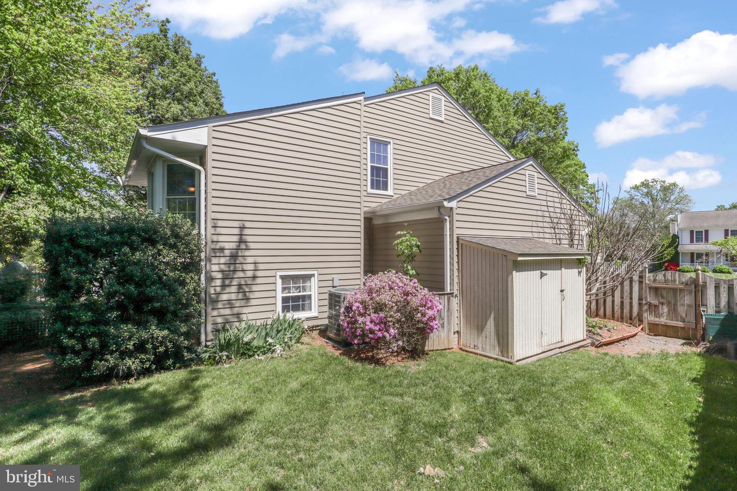 1602 BLACKSMITH LN, HERNDON, Virginia 20170, 5 Bedrooms Bedrooms, ,3 BathroomsBathrooms,Residential,For sale,1602 BLACKSMITH LN,VAFX2237040 MLS # VAFX2237040