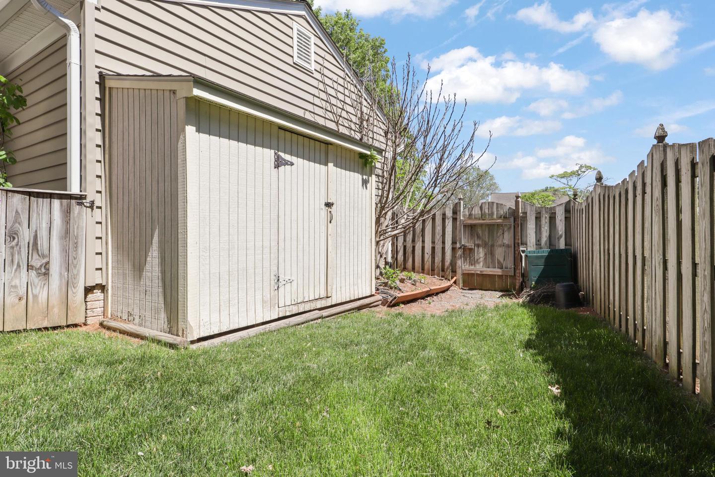 1602 BLACKSMITH LN, HERNDON, Virginia 20170, 5 Bedrooms Bedrooms, ,3 BathroomsBathrooms,Residential,For sale,1602 BLACKSMITH LN,VAFX2237040 MLS # VAFX2237040