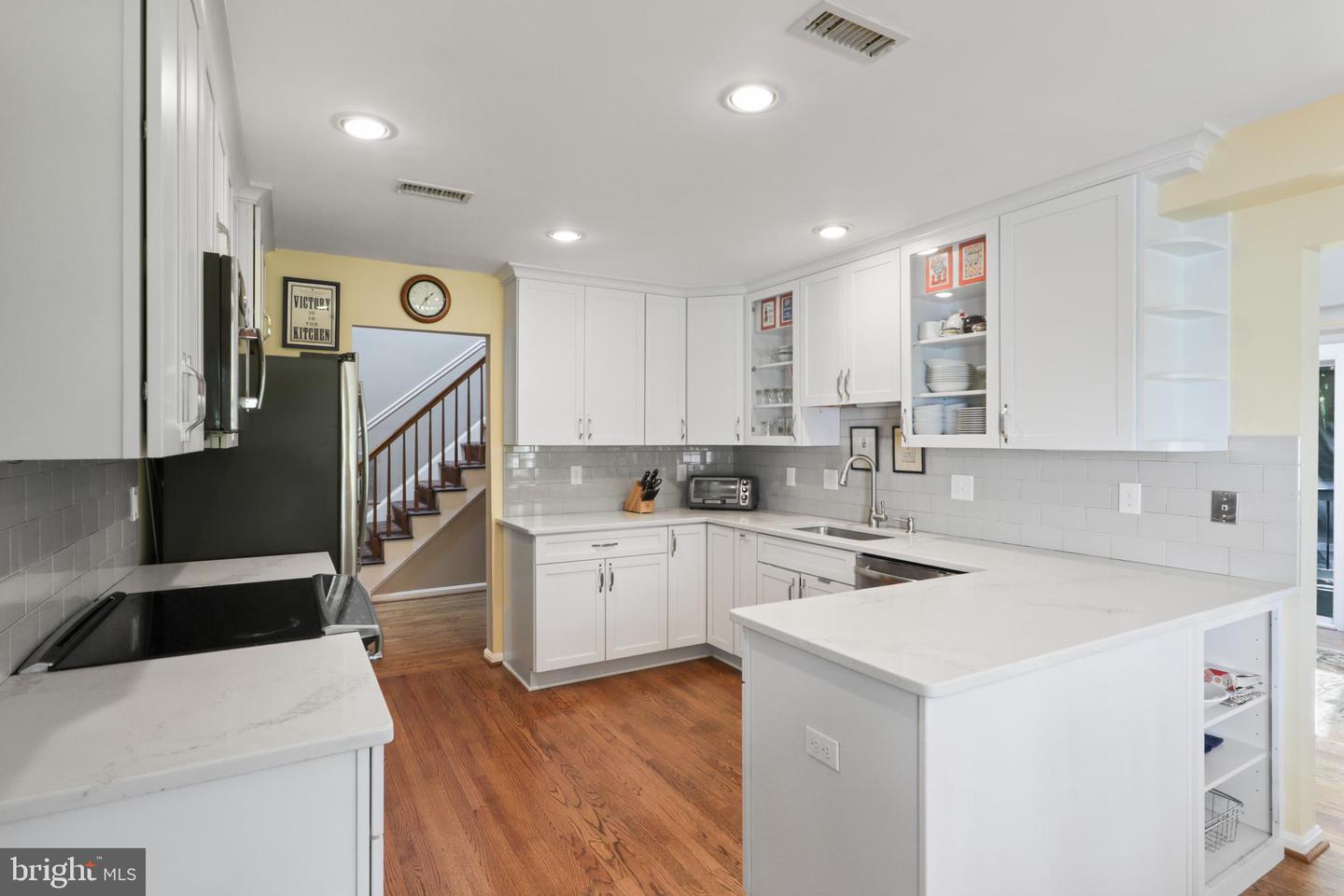 1602 BLACKSMITH LN, HERNDON, Virginia 20170, 5 Bedrooms Bedrooms, ,3 BathroomsBathrooms,Residential,For sale,1602 BLACKSMITH LN,VAFX2237040 MLS # VAFX2237040