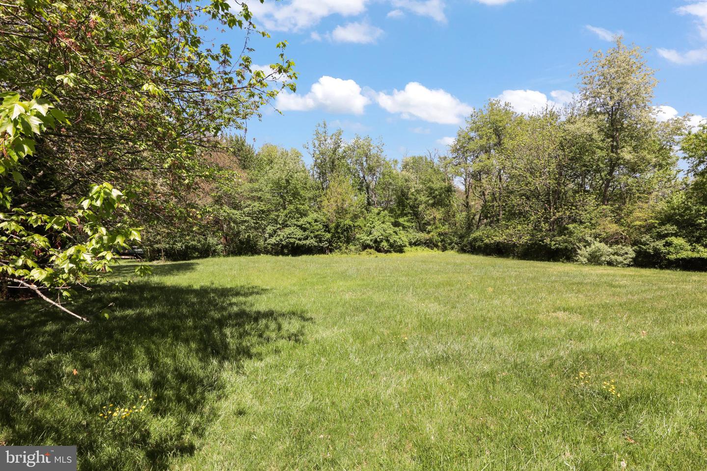 1602 BLACKSMITH LN, HERNDON, Virginia 20170, 5 Bedrooms Bedrooms, ,3 BathroomsBathrooms,Residential,For sale,1602 BLACKSMITH LN,VAFX2237040 MLS # VAFX2237040