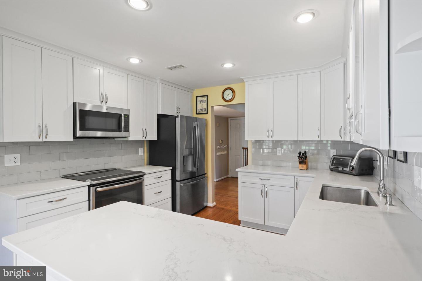 1602 BLACKSMITH LN, HERNDON, Virginia 20170, 5 Bedrooms Bedrooms, ,3 BathroomsBathrooms,Residential,For sale,1602 BLACKSMITH LN,VAFX2237040 MLS # VAFX2237040