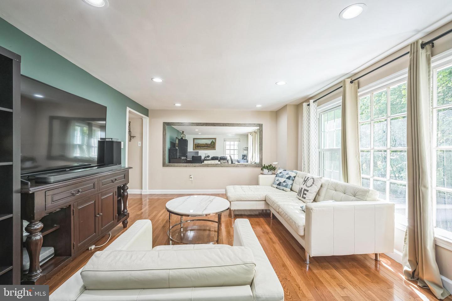 4311 BIRCHLAKE CT, ALEXANDRIA, Virginia 22309, 4 Bedrooms Bedrooms, ,3 BathroomsBathrooms,Residential,For sale,4311 BIRCHLAKE CT,VAFX2238022 MLS # VAFX2238022