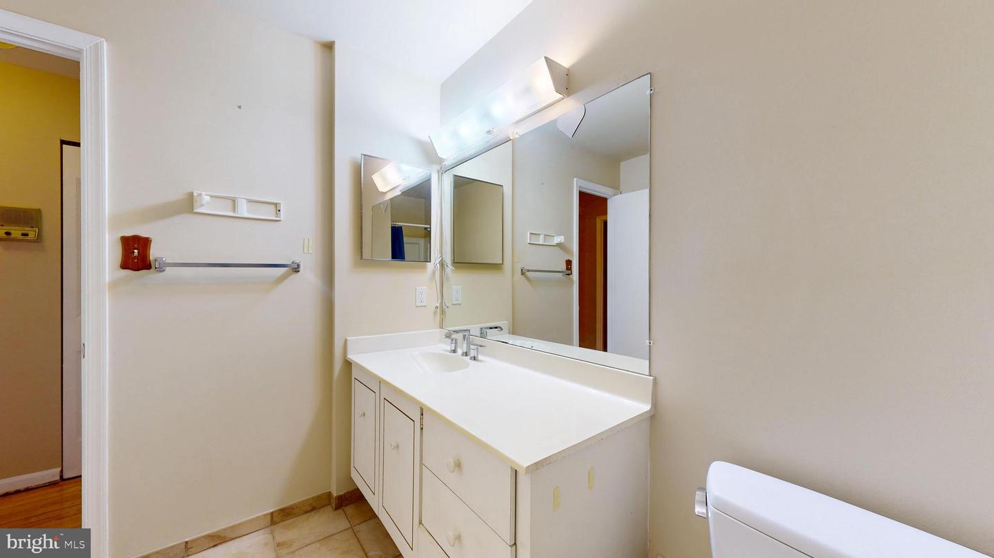 732 HUNTER CT SW, VIENNA, Virginia 22180, 3 Bedrooms Bedrooms, ,2 BathroomsBathrooms,Residential,For sale,732 HUNTER CT SW,VAFX2238326 MLS # VAFX2238326