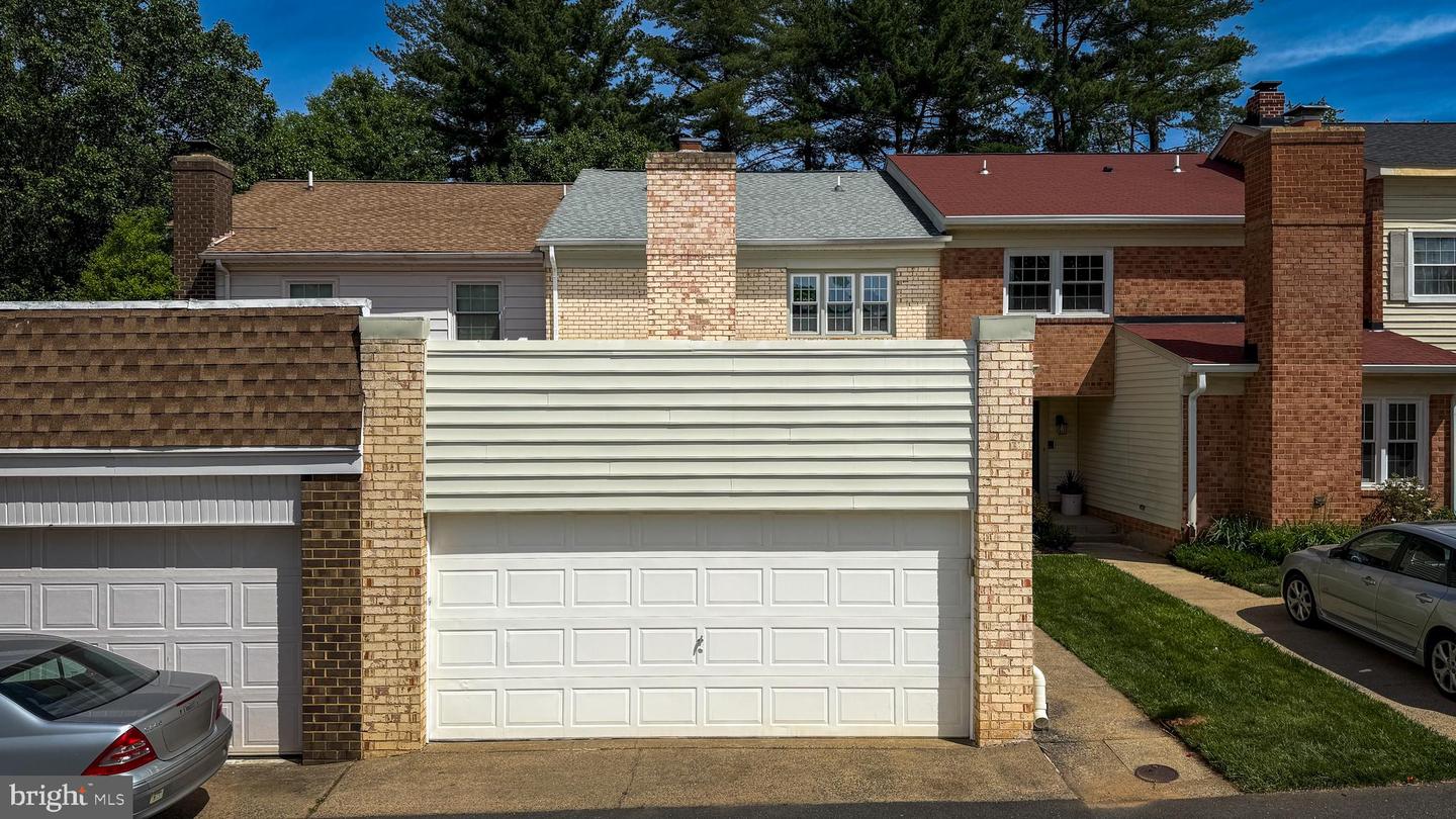 732 HUNTER CT SW, VIENNA, Virginia 22180, 3 Bedrooms Bedrooms, ,2 BathroomsBathrooms,Residential,For sale,732 HUNTER CT SW,VAFX2238326 MLS # VAFX2238326