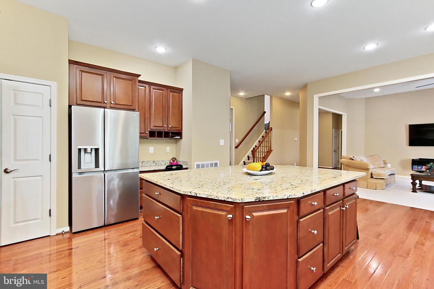 14903 MARLBANK PL, HAYMARKET, Virginia 20169, 4 Bedrooms Bedrooms, ,4 BathroomsBathrooms,Residential,For sale,14903 MARLBANK PL,VAPW2093838 MLS # VAPW2093838