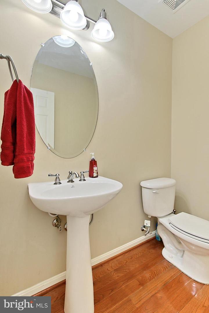 14903 MARLBANK PL, HAYMARKET, Virginia 20169, 4 Bedrooms Bedrooms, ,4 BathroomsBathrooms,Residential,For sale,14903 MARLBANK PL,VAPW2093838 MLS # VAPW2093838