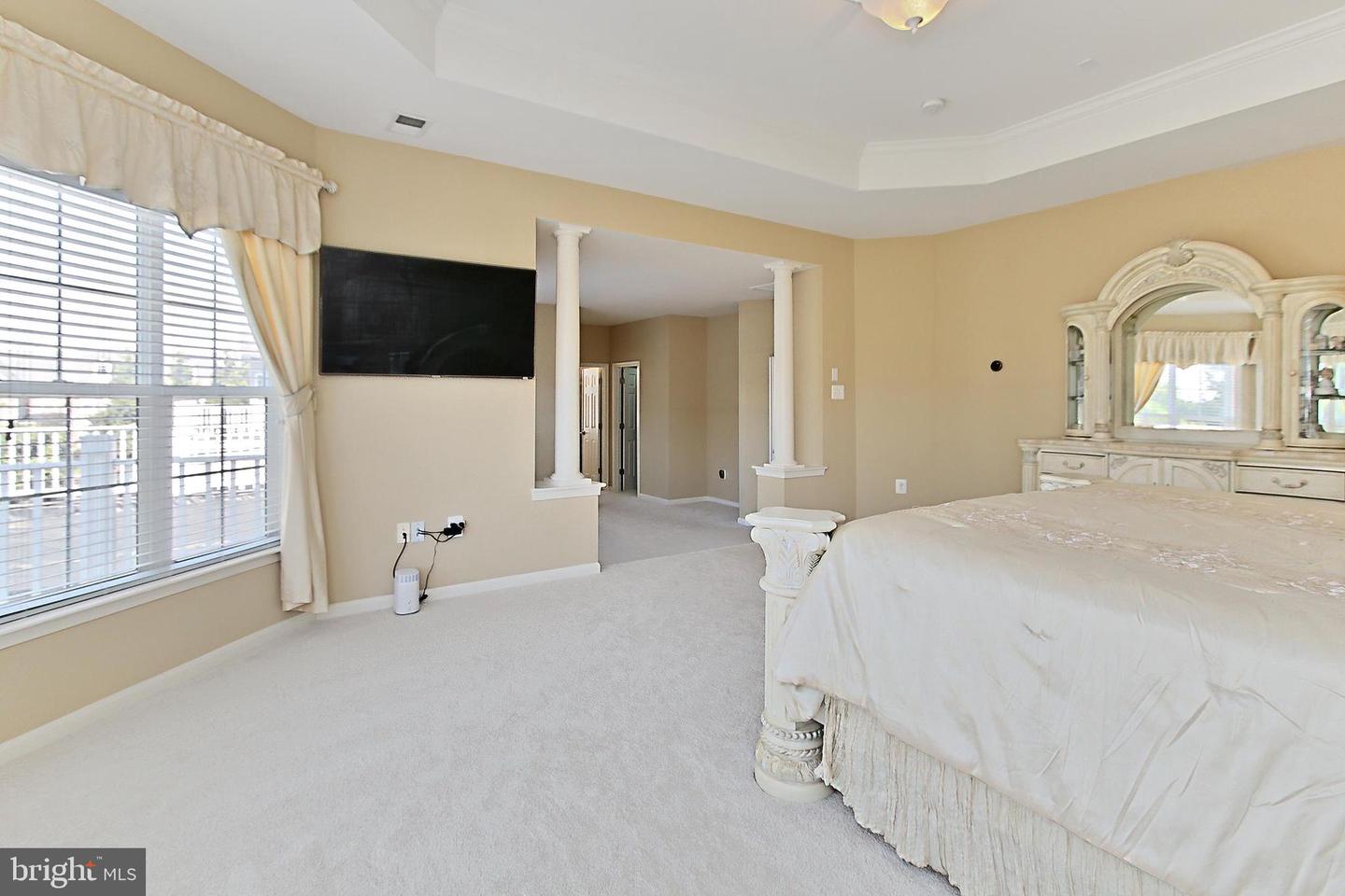 14903 MARLBANK PL, HAYMARKET, Virginia 20169, 4 Bedrooms Bedrooms, ,4 BathroomsBathrooms,Residential,For sale,14903 MARLBANK PL,VAPW2093838 MLS # VAPW2093838