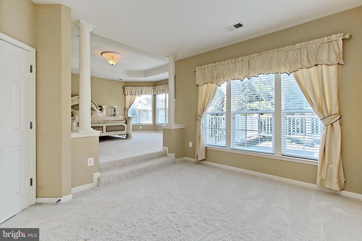14903 MARLBANK PL, HAYMARKET, Virginia 20169, 4 Bedrooms Bedrooms, ,4 BathroomsBathrooms,Residential,For sale,14903 MARLBANK PL,VAPW2093838 MLS # VAPW2093838