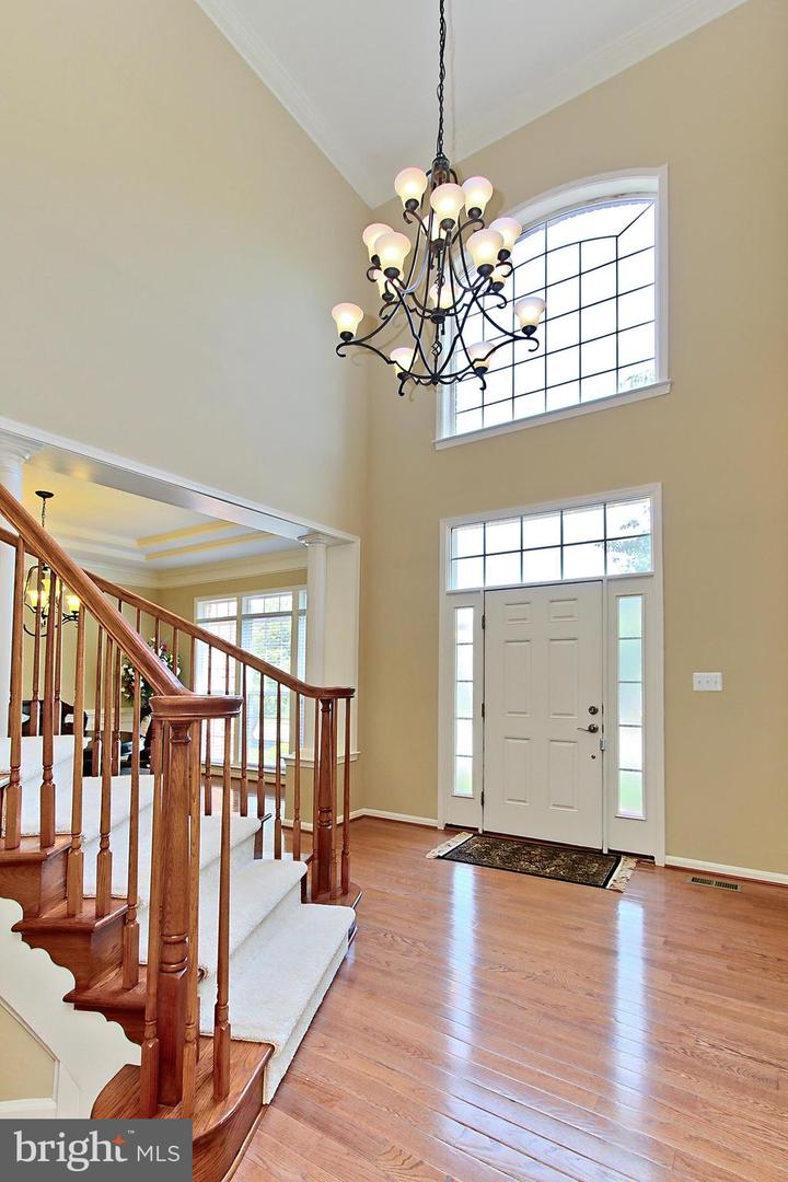 14903 MARLBANK PL, HAYMARKET, Virginia 20169, 4 Bedrooms Bedrooms, ,4 BathroomsBathrooms,Residential,For sale,14903 MARLBANK PL,VAPW2093838 MLS # VAPW2093838