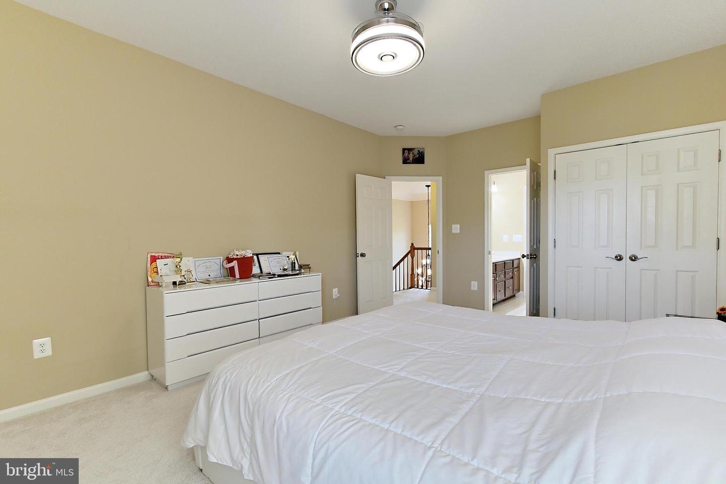14903 MARLBANK PL, HAYMARKET, Virginia 20169, 4 Bedrooms Bedrooms, ,4 BathroomsBathrooms,Residential,For sale,14903 MARLBANK PL,VAPW2093838 MLS # VAPW2093838