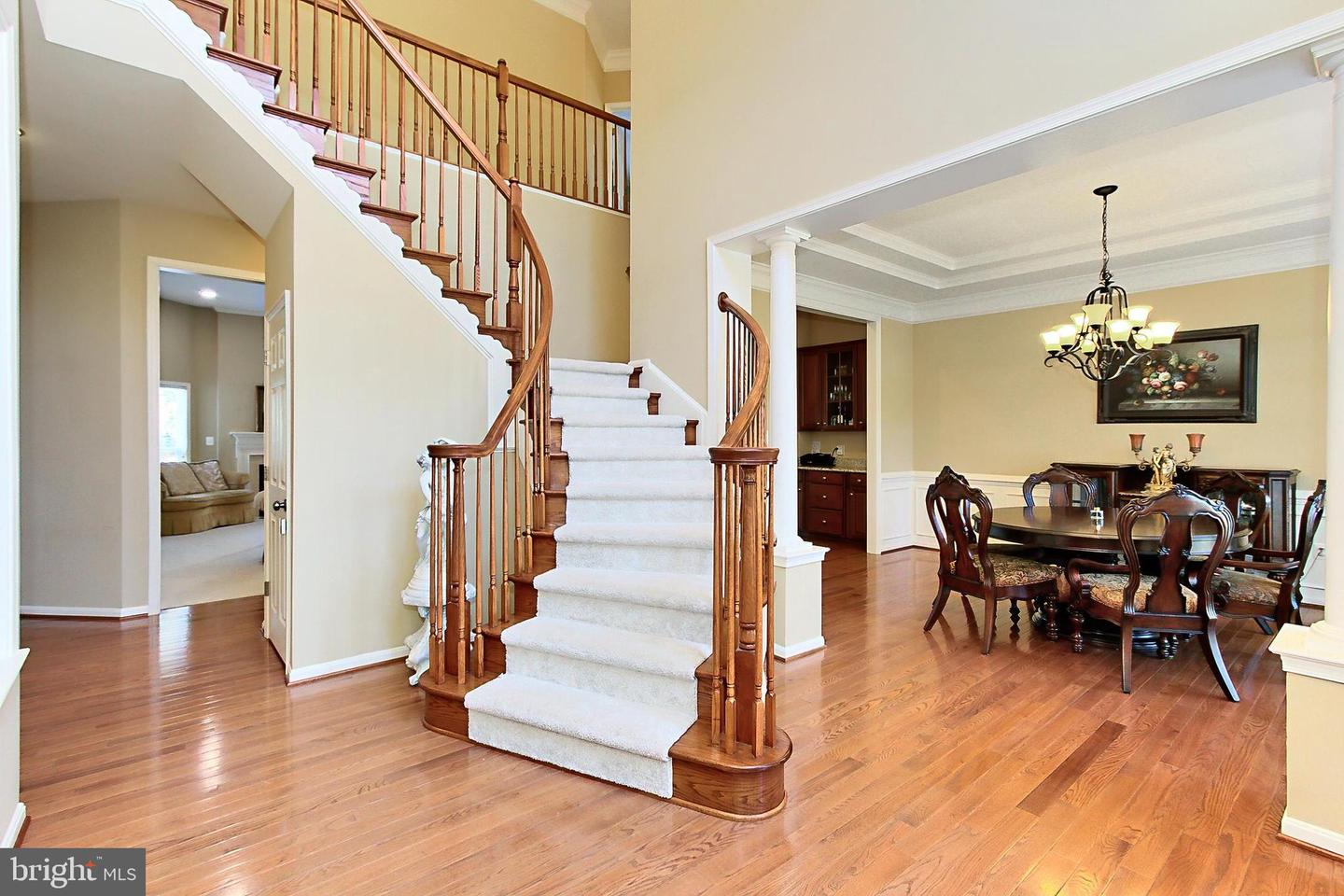 14903 MARLBANK PL, HAYMARKET, Virginia 20169, 4 Bedrooms Bedrooms, ,4 BathroomsBathrooms,Residential,For sale,14903 MARLBANK PL,VAPW2093838 MLS # VAPW2093838