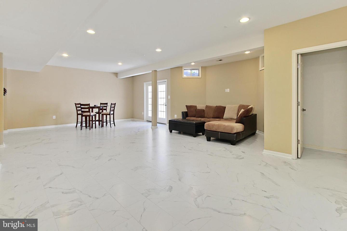 14903 MARLBANK PL, HAYMARKET, Virginia 20169, 4 Bedrooms Bedrooms, ,4 BathroomsBathrooms,Residential,For sale,14903 MARLBANK PL,VAPW2093838 MLS # VAPW2093838