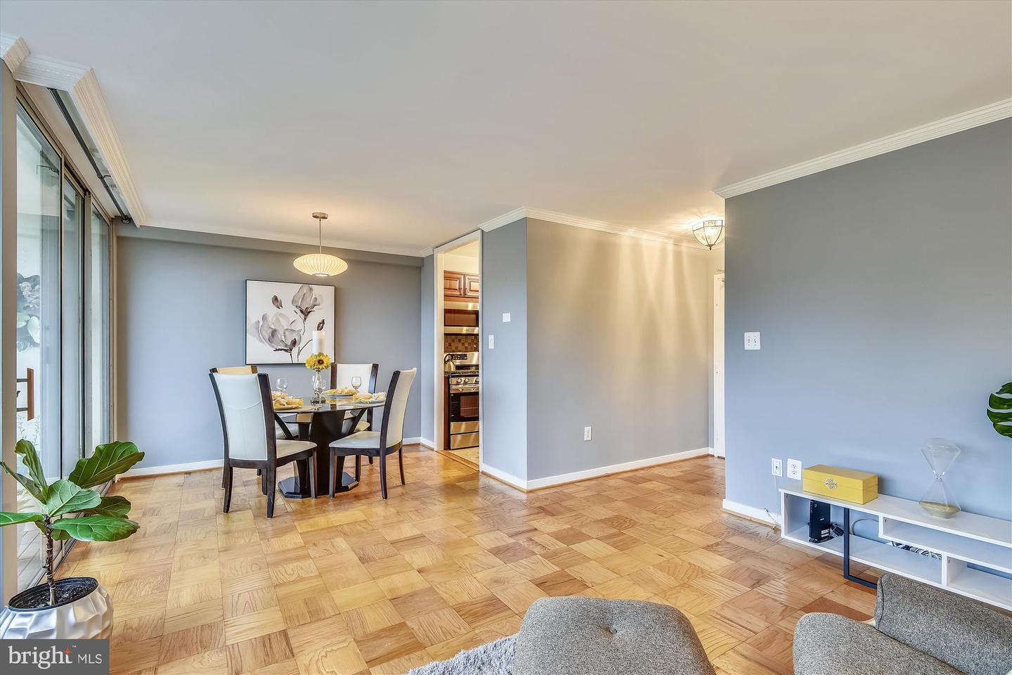 6621 WAKEFIELD DR #416, ALEXANDRIA, Virginia 22307, 2 Bedrooms Bedrooms, ,1 BathroomBathrooms,Residential,For sale,6621 WAKEFIELD DR #416,VAFX2239054 MLS # VAFX2239054
