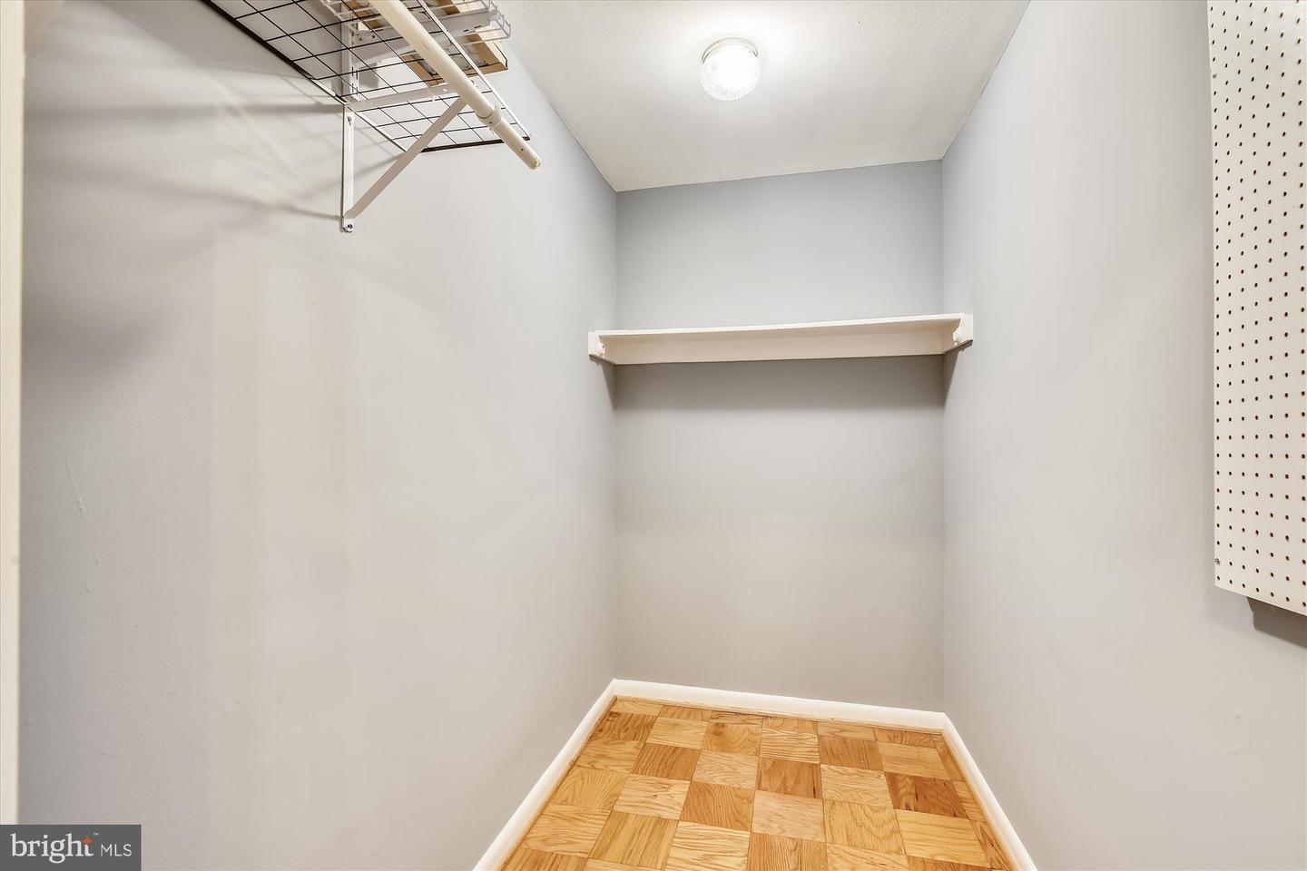 6621 WAKEFIELD DR #416, ALEXANDRIA, Virginia 22307, 2 Bedrooms Bedrooms, ,1 BathroomBathrooms,Residential,For sale,6621 WAKEFIELD DR #416,VAFX2239054 MLS # VAFX2239054