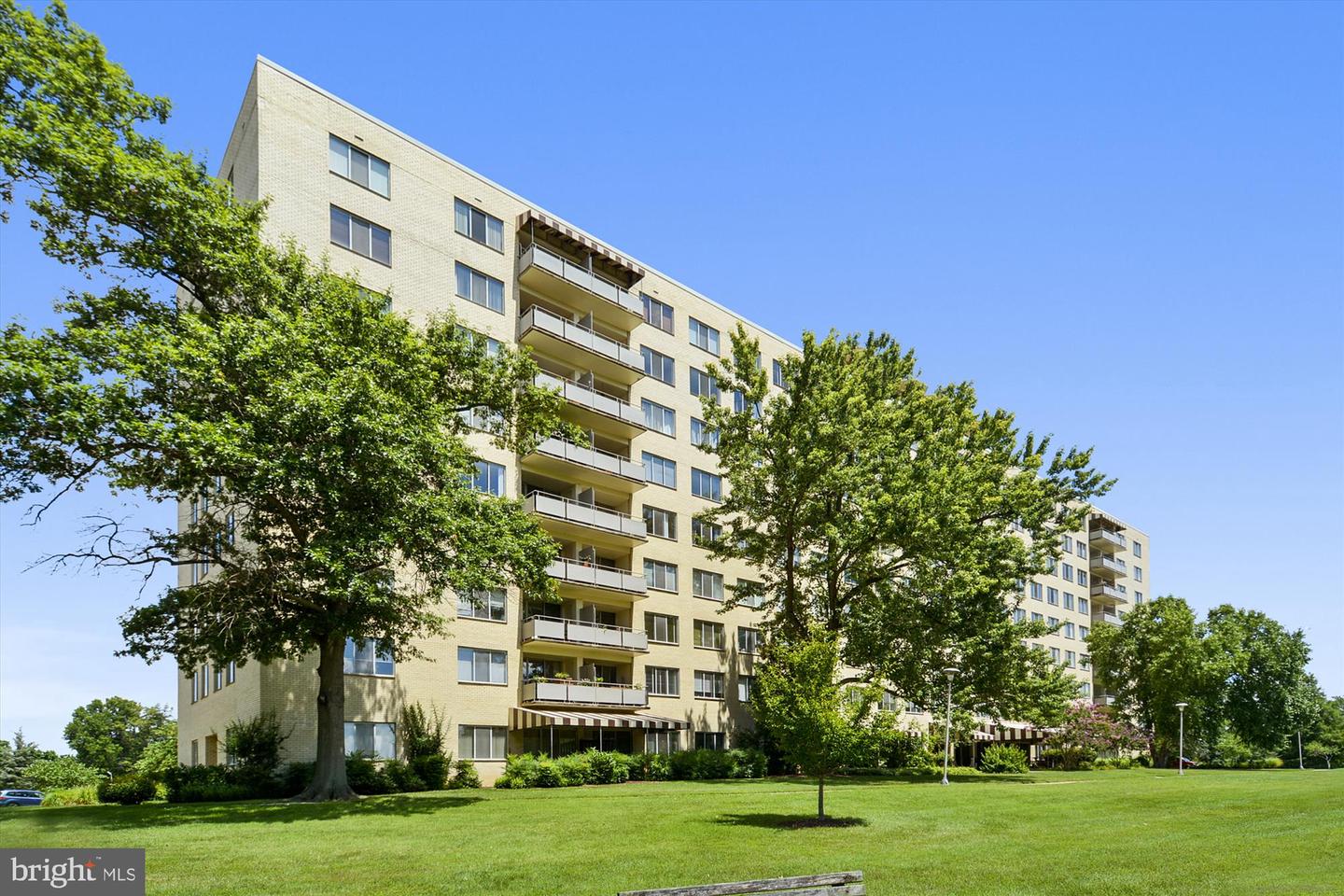 6621 WAKEFIELD DR #416, ALEXANDRIA, Virginia 22307, 2 Bedrooms Bedrooms, ,1 BathroomBathrooms,Residential,For sale,6621 WAKEFIELD DR #416,VAFX2239054 MLS # VAFX2239054
