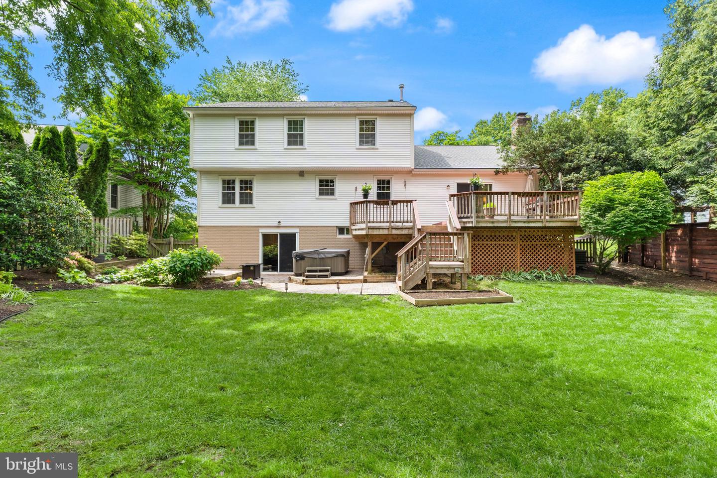 13441 MELVILLE LN, CHANTILLY, Virginia 20151, 4 Bedrooms Bedrooms, ,2 BathroomsBathrooms,Residential,For sale,13441 MELVILLE LN,VAFX2239274 MLS # VAFX2239274
