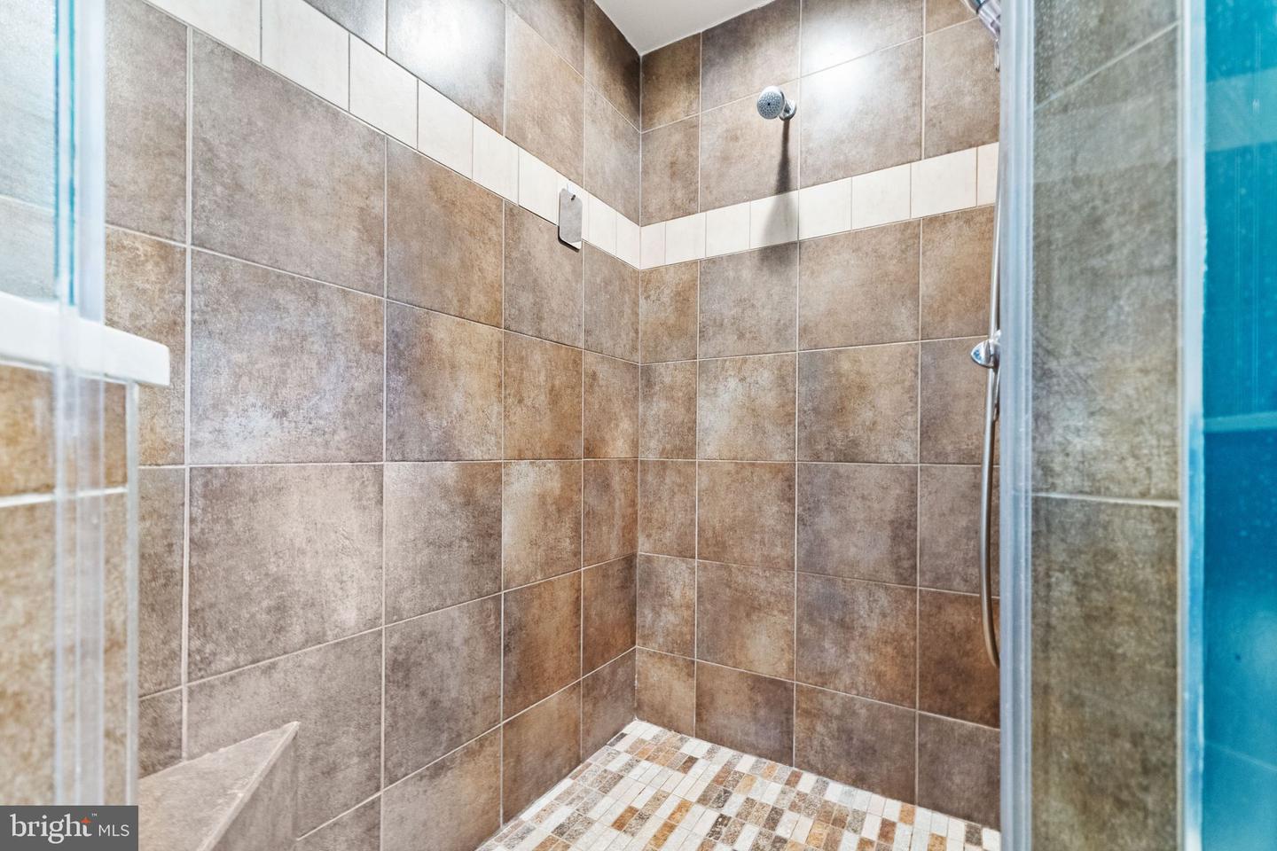 13441 MELVILLE LN, CHANTILLY, Virginia 20151, 4 Bedrooms Bedrooms, ,2 BathroomsBathrooms,Residential,For sale,13441 MELVILLE LN,VAFX2239274 MLS # VAFX2239274