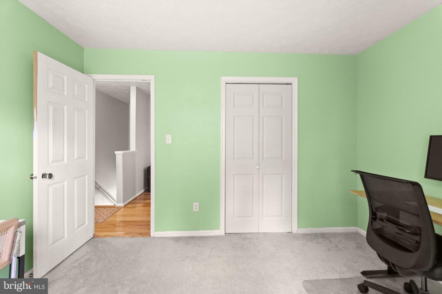 13441 MELVILLE LN, CHANTILLY, Virginia 20151, 4 Bedrooms Bedrooms, ,2 BathroomsBathrooms,Residential,For sale,13441 MELVILLE LN,VAFX2239274 MLS # VAFX2239274