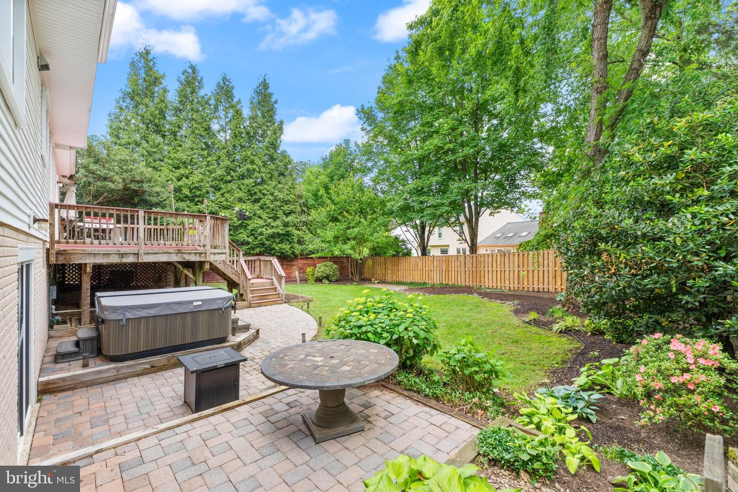 13441 MELVILLE LN, CHANTILLY, Virginia 20151, 4 Bedrooms Bedrooms, ,2 BathroomsBathrooms,Residential,For sale,13441 MELVILLE LN,VAFX2239274 MLS # VAFX2239274