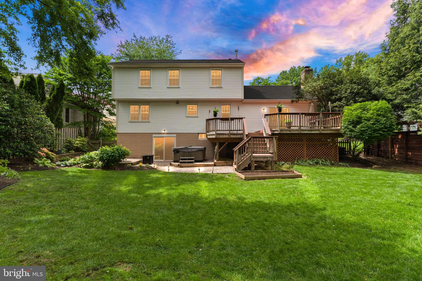 13441 MELVILLE LN, CHANTILLY, Virginia 20151, 4 Bedrooms Bedrooms, ,2 BathroomsBathrooms,Residential,For sale,13441 MELVILLE LN,VAFX2239274 MLS # VAFX2239274