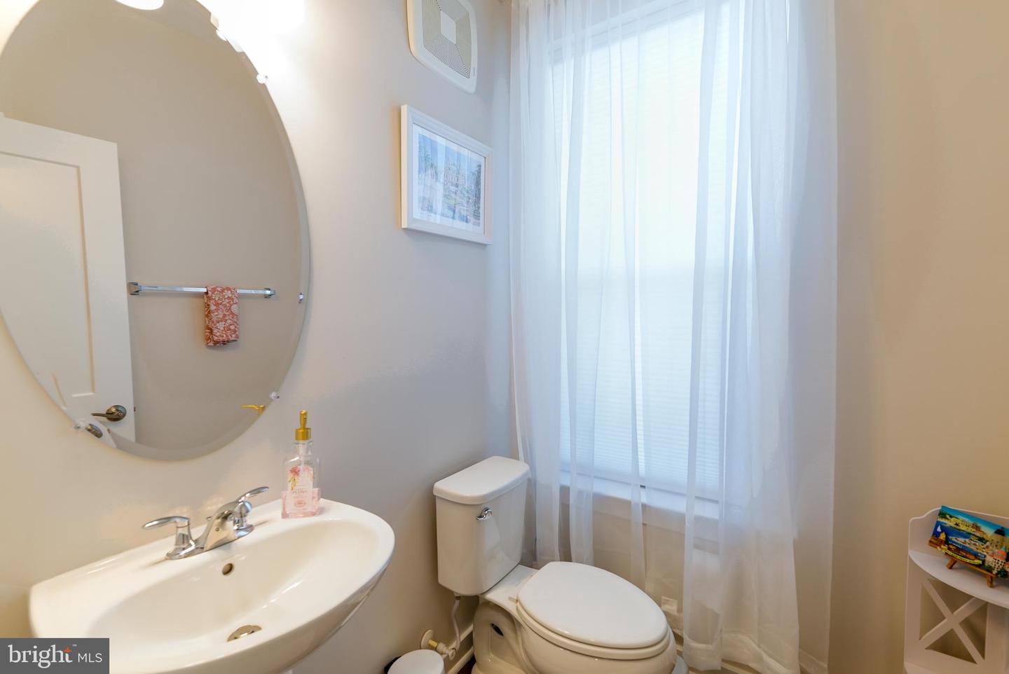 13517 SAYWARD BLVD #80, HERNDON, Virginia 20171, 3 Bedrooms Bedrooms, ,2 BathroomsBathrooms,Residential,For sale,13517 SAYWARD BLVD #80,VAFX2239800 MLS # VAFX2239800