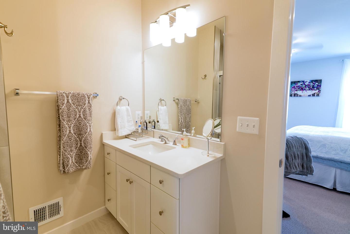 13517 SAYWARD BLVD #80, HERNDON, Virginia 20171, 3 Bedrooms Bedrooms, ,2 BathroomsBathrooms,Residential,For sale,13517 SAYWARD BLVD #80,VAFX2239800 MLS # VAFX2239800