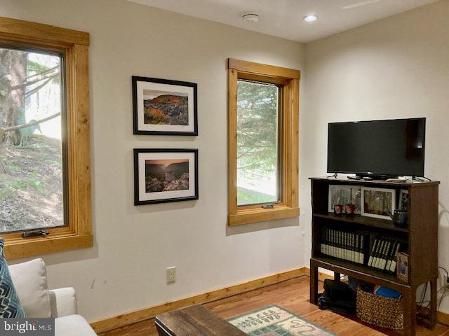 87 WOODLAND LN, HUNTLY, Virginia 22640, 2 Bedrooms Bedrooms, ,1 BathroomBathrooms,Residential,For sale,87 WOODLAND LN,VARP2002078 MLS # VARP2002078