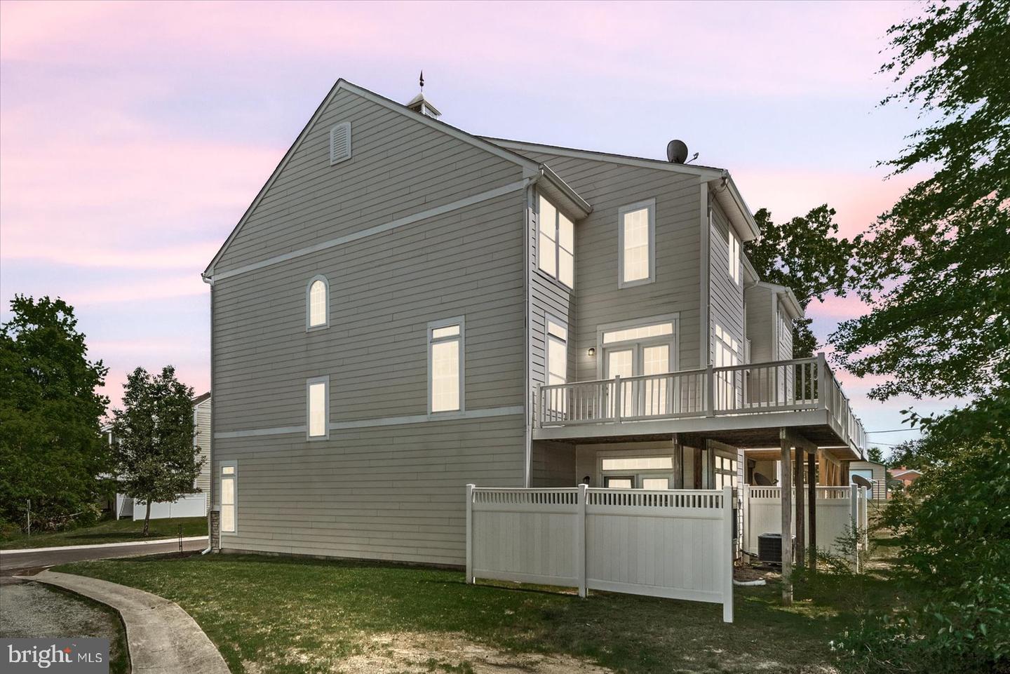 506 MONROE POINT, COLONIAL BEACH, Virginia 22443, 4 Bedrooms Bedrooms, ,3 BathroomsBathrooms,Residential,For sale,506 MONROE POINT,VAWE2008886 MLS # VAWE2008886