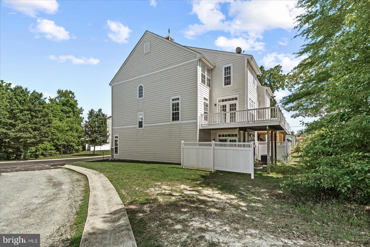 506 MONROE POINT, COLONIAL BEACH, Virginia 22443, 4 Bedrooms Bedrooms, ,3 BathroomsBathrooms,Residential,For sale,506 MONROE POINT,VAWE2008886 MLS # VAWE2008886