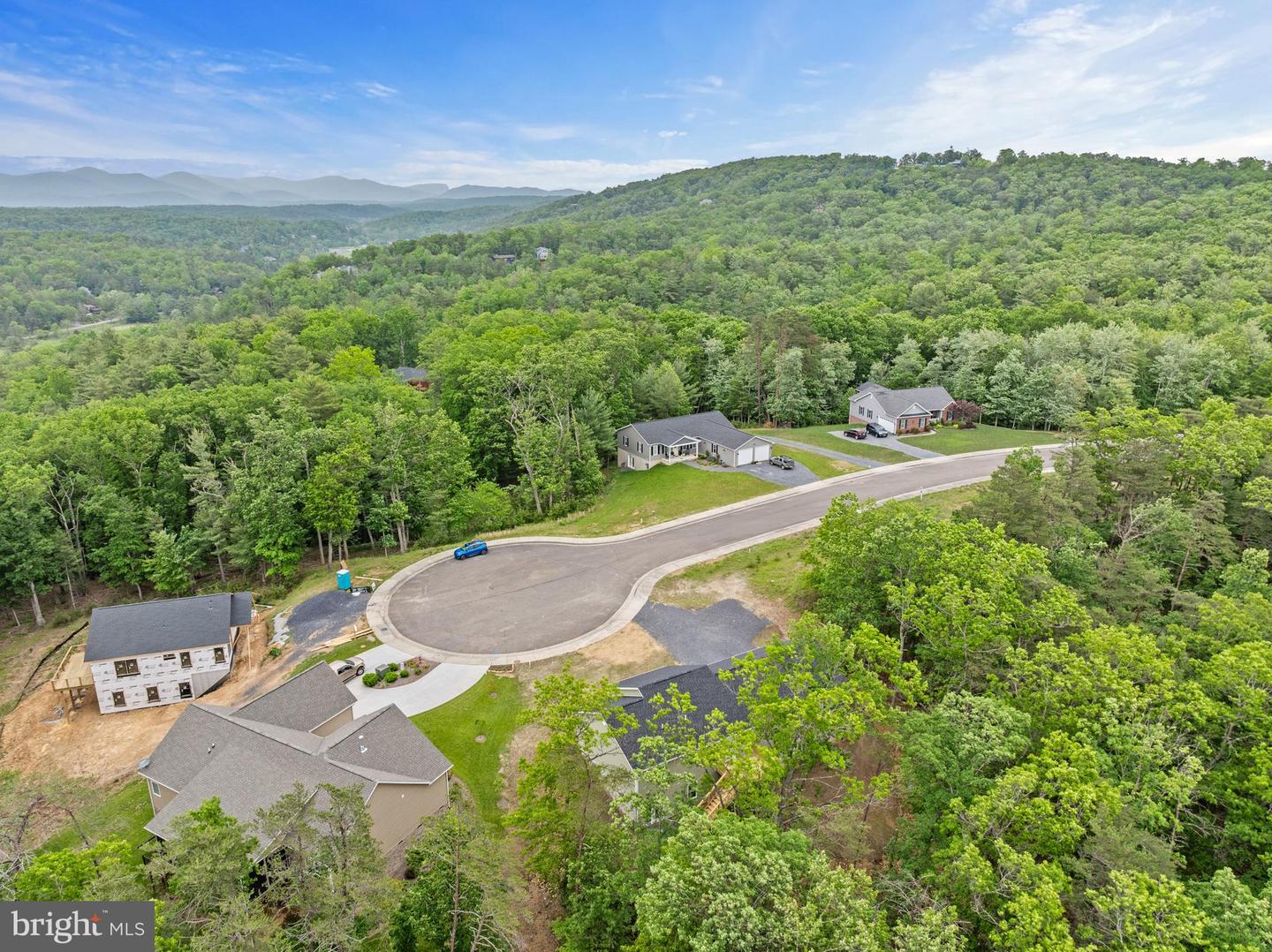 201 CREEK VALLEY DR., BASYE, Virginia 22810, 3 Bedrooms Bedrooms, ,2 BathroomsBathrooms,Residential,For sale,201 CREEK VALLEY DR.,VASH2011432 MLS # VASH2011432