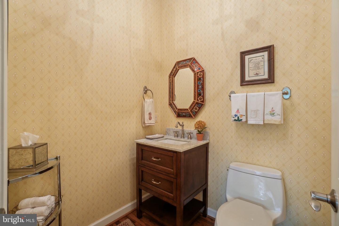 18503 PARK MEADOW CT, LEESBURG, Virginia 20175, 6 Bedrooms Bedrooms, ,7 BathroomsBathrooms,Residential,For sale,18503 PARK MEADOW CT,VALO2096348 MLS # VALO2096348