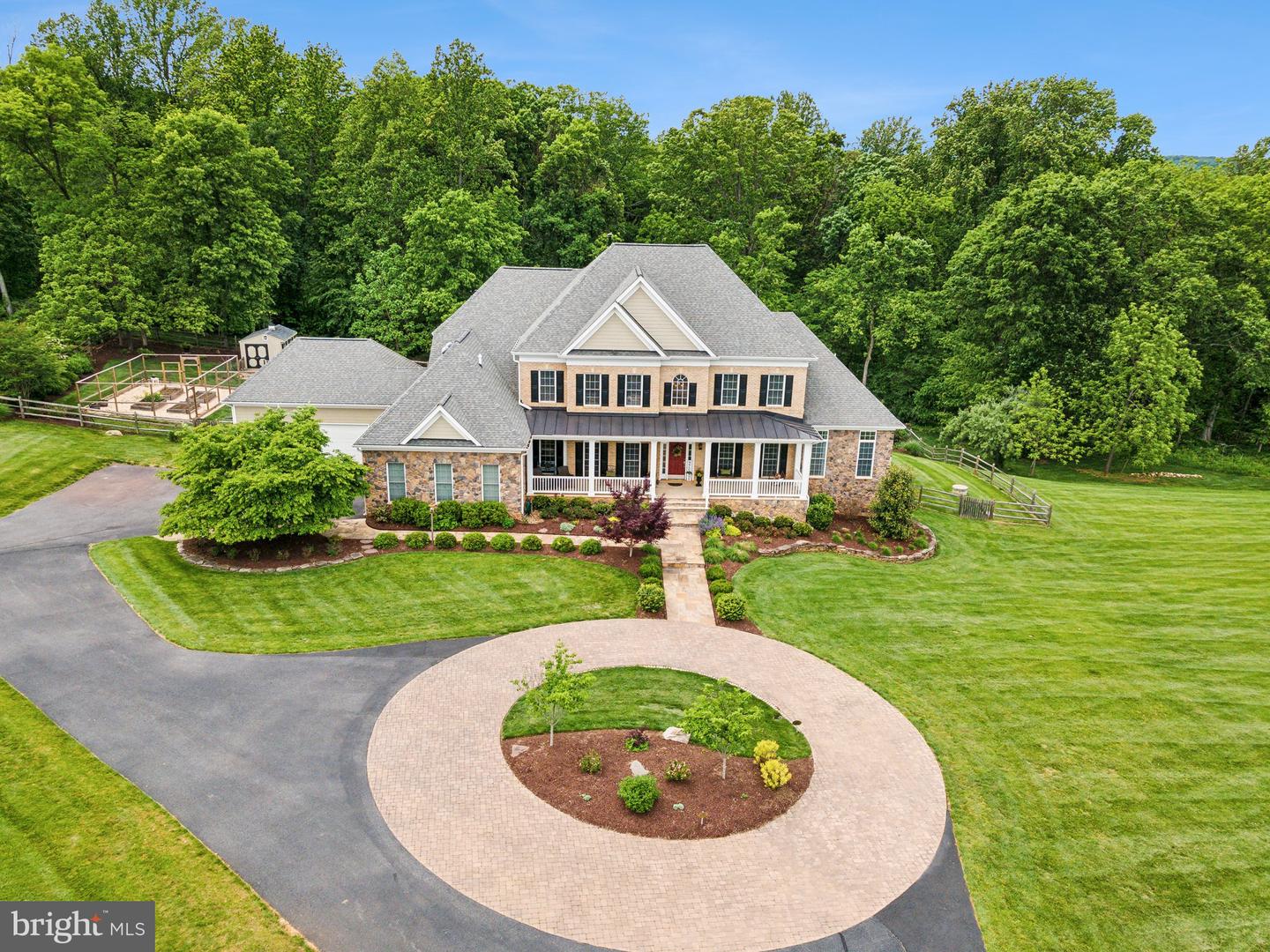 18503 PARK MEADOW CT, LEESBURG, Virginia 20175, 6 Bedrooms Bedrooms, ,7 BathroomsBathrooms,Residential,For sale,18503 PARK MEADOW CT,VALO2096348 MLS # VALO2096348