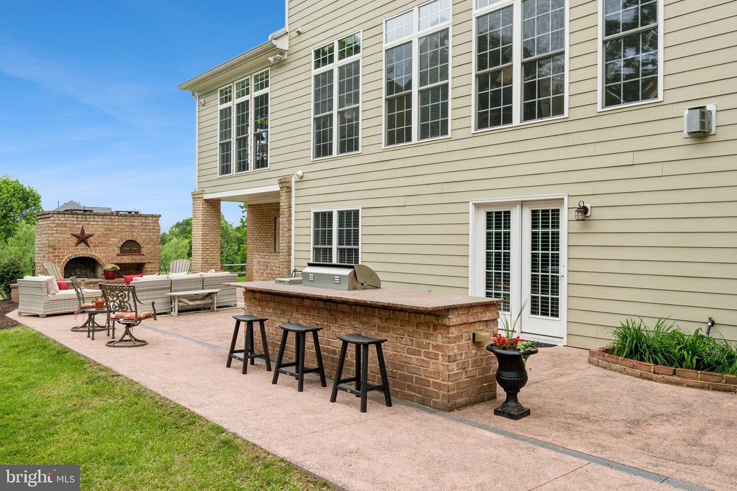 18503 PARK MEADOW CT, LEESBURG, Virginia 20175, 6 Bedrooms Bedrooms, ,7 BathroomsBathrooms,Residential,For sale,18503 PARK MEADOW CT,VALO2096348 MLS # VALO2096348