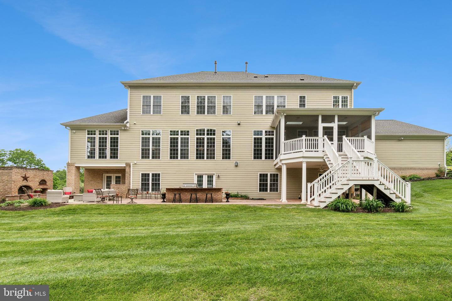 18503 PARK MEADOW CT, LEESBURG, Virginia 20175, 6 Bedrooms Bedrooms, ,7 BathroomsBathrooms,Residential,For sale,18503 PARK MEADOW CT,VALO2096348 MLS # VALO2096348